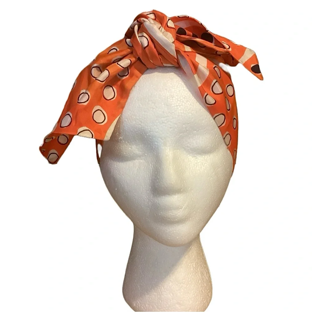 VINTAGE CIRCA 1960'S ORANGE, BLUE AND WHITE POLKA-DOT MOD SCARF
